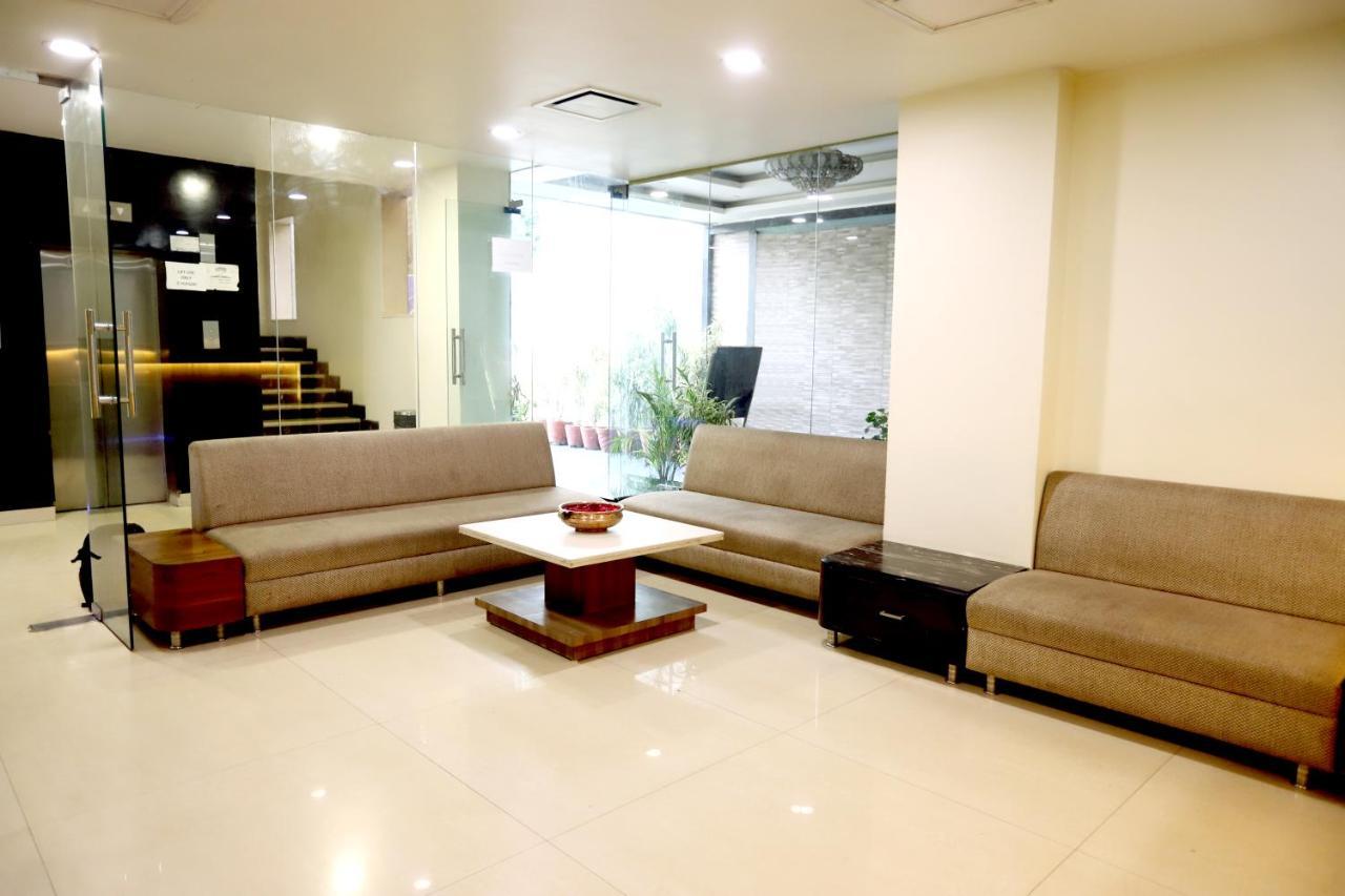 Hotel Blue Pearl Bhopal Esterno foto