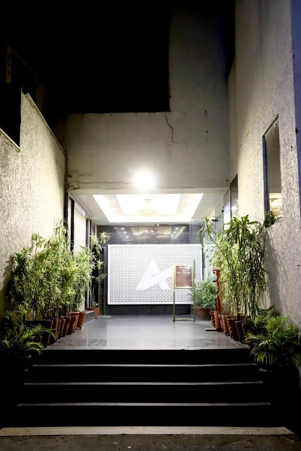 Hotel Blue Pearl Bhopal Esterno foto
