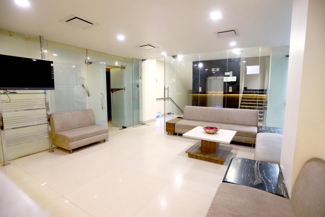 Hotel Blue Pearl Bhopal Esterno foto