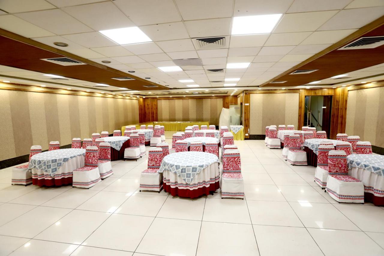Hotel Blue Pearl Bhopal Esterno foto