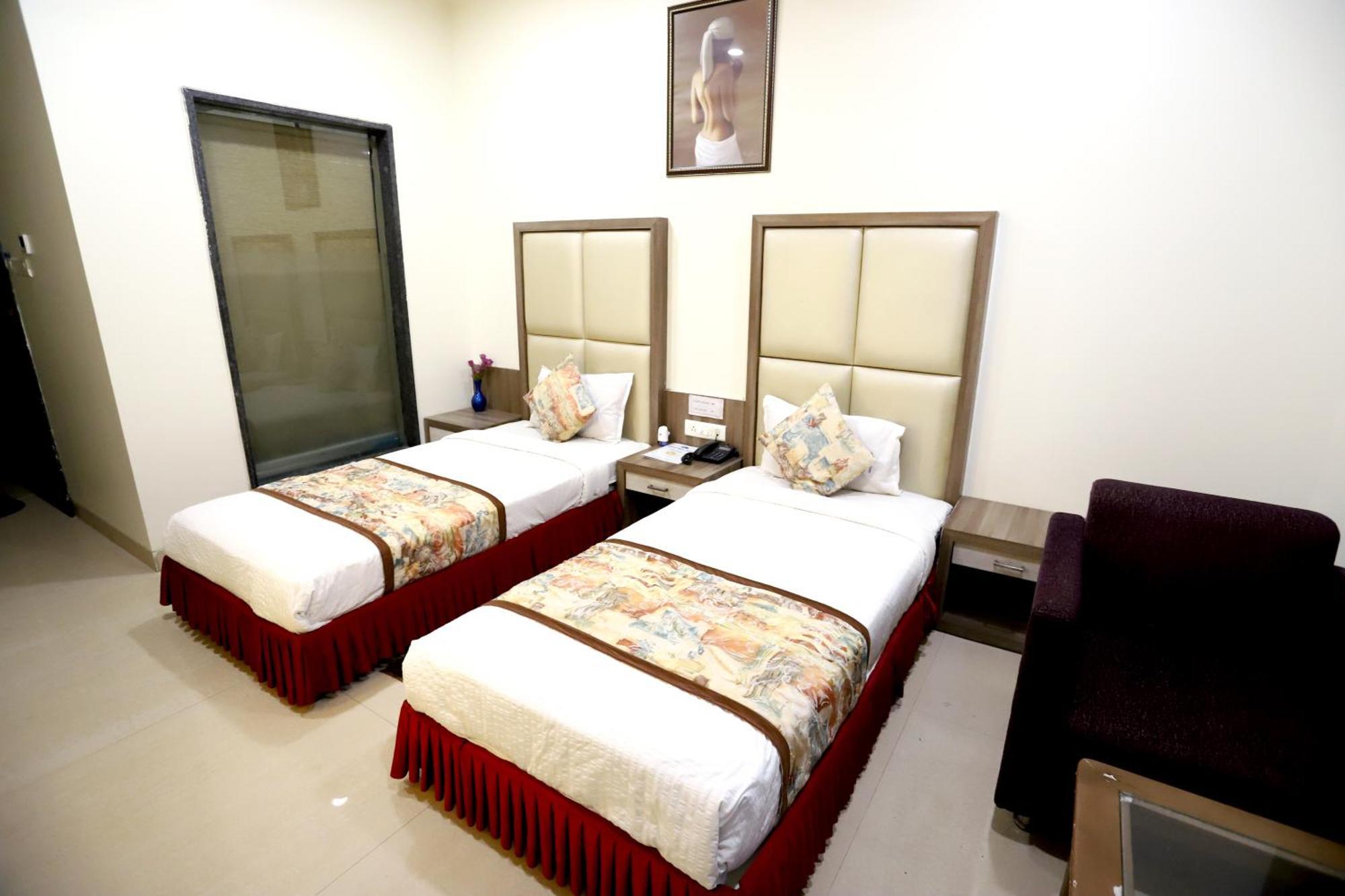 Hotel Blue Pearl Bhopal Esterno foto
